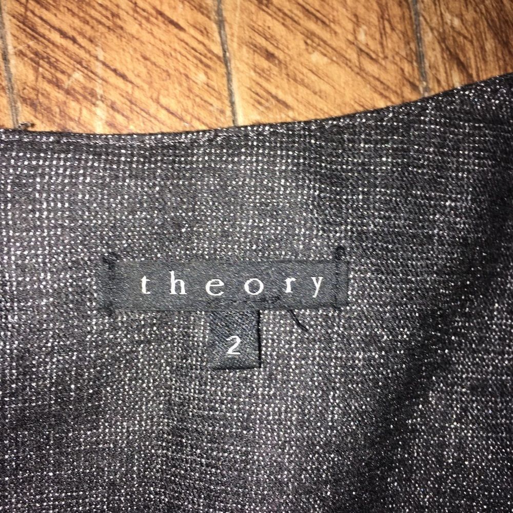 Theory luxe elevated basic Parisian charcoal slee… - image 2